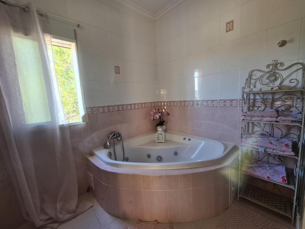 Chateau Angelique Villa Montroy Eksteriør bilde